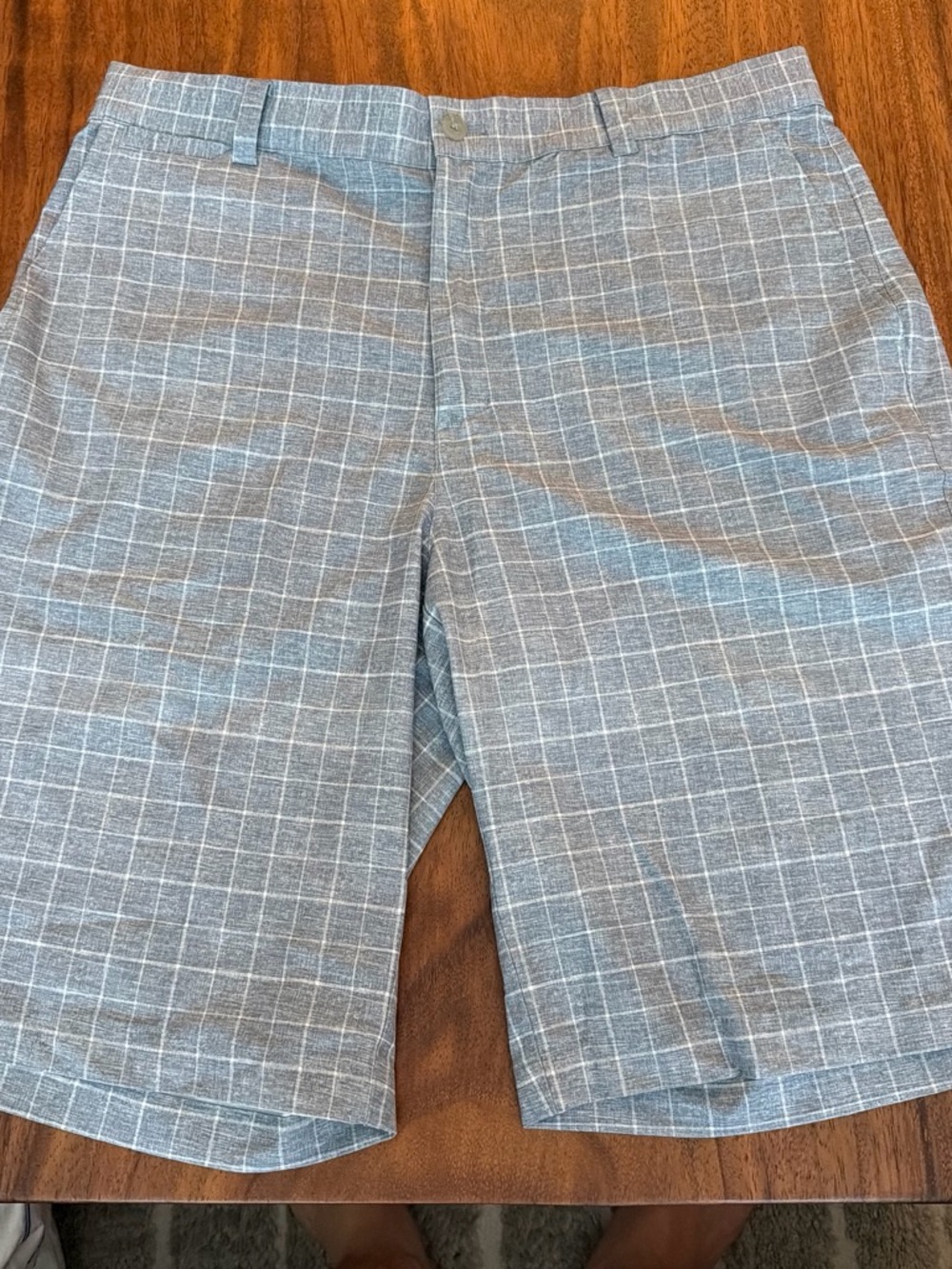 Nike Men's Gray Windowpane Plaid Shorts